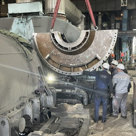 Демонтаж нижньої половини зовнішнього щита